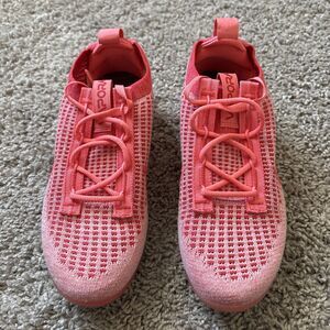 Nike Air Vapormax 2021 FK Shoes SZ 6 Womens Athletic Magic Ember Red DC4112-800